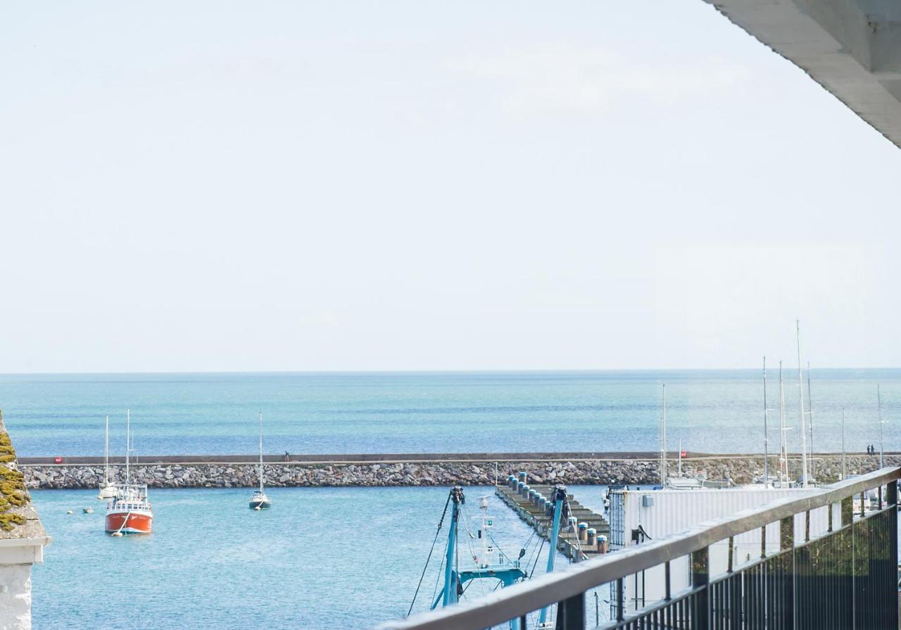 Harbour Apartment At 6 Dolphin Court With Parking Brixham Buitenkant foto